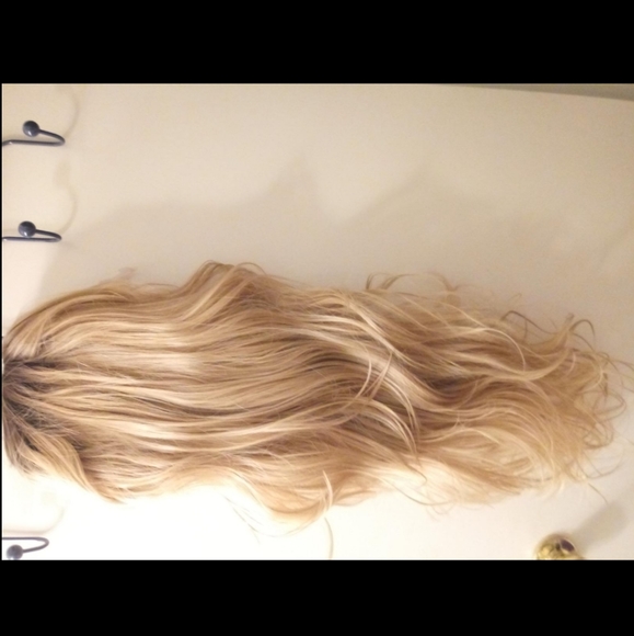 Wig main image 5